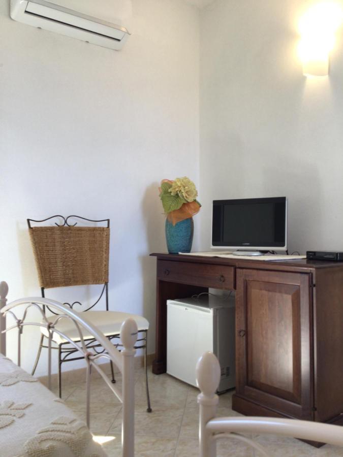 אגליאנטו Agriturismo Lu Stabbiacciu מראה חיצוני תמונה